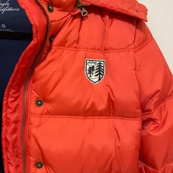 Women's American Eagle Puffer Coat, Size Large - Picture 5 of 16